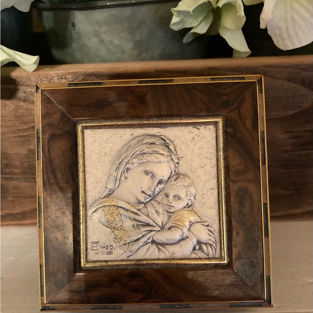 Beautiful jewelry box